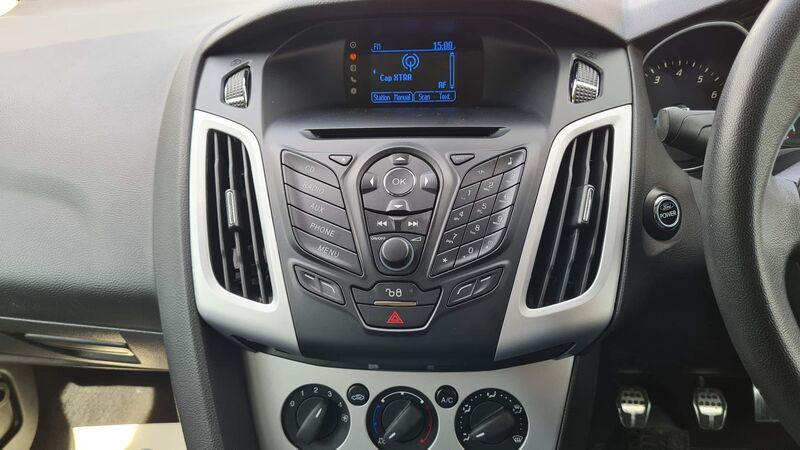 FORD FOCUS