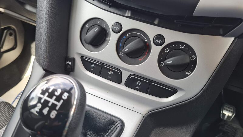 FORD FOCUS