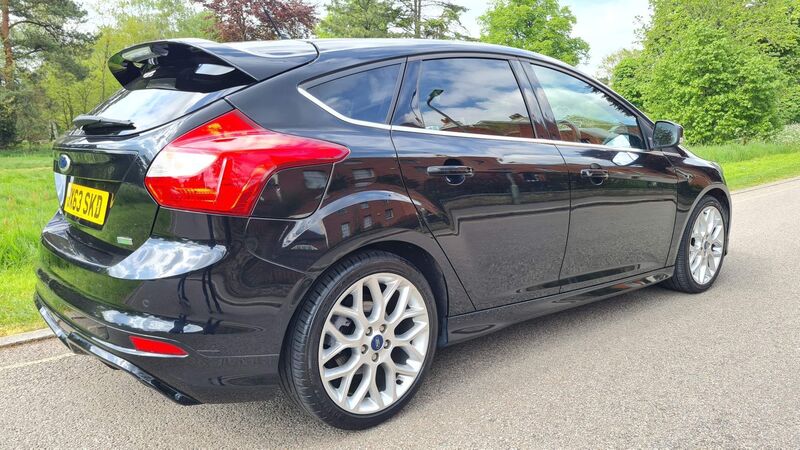 FORD FOCUS
