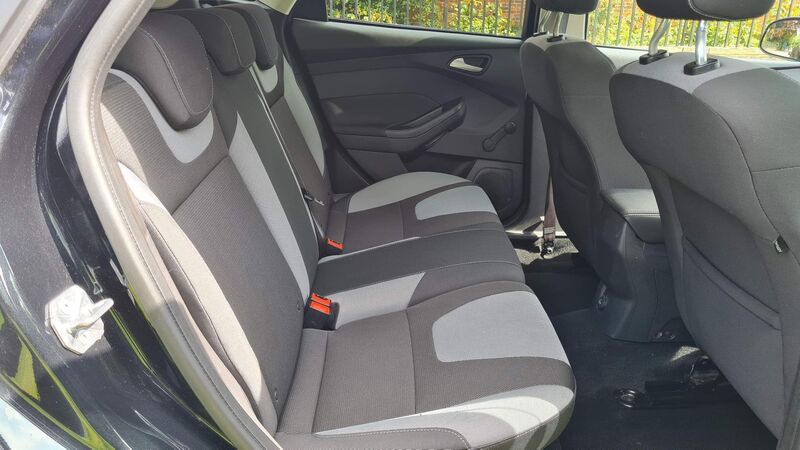 FORD FOCUS