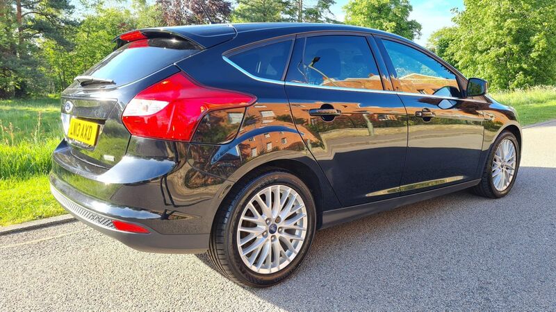 FORD FOCUS