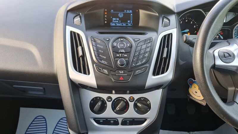 FORD FOCUS