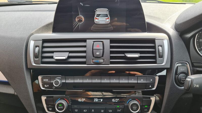 BMW 1 SERIES