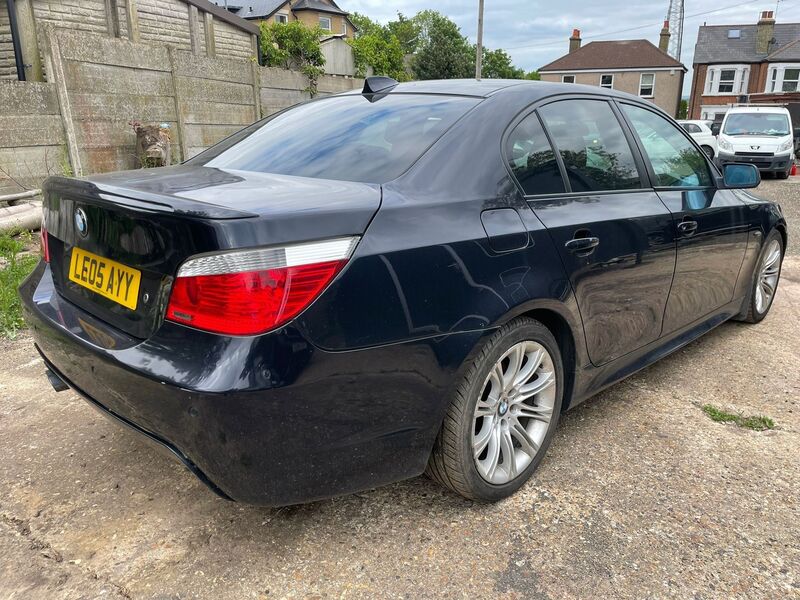 BMW 5 SERIES