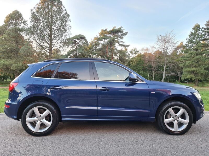 AUDI Q5
