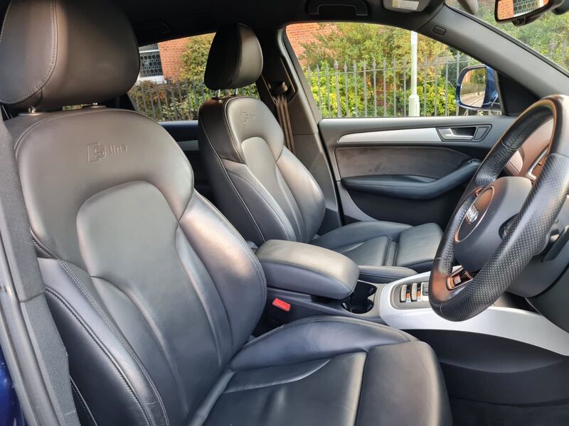 AUDI Q5