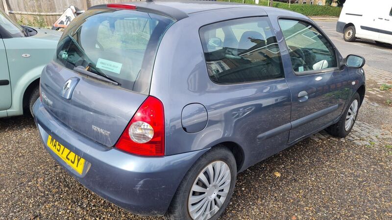RENAULT CLIO