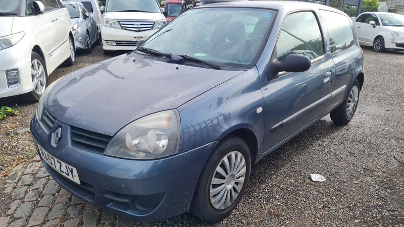 RENAULT CLIO