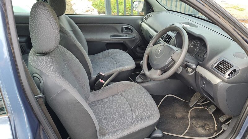 RENAULT CLIO
