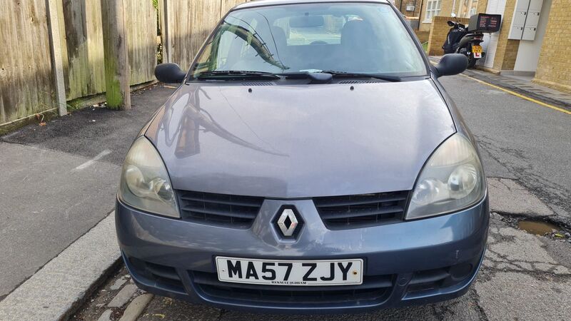 RENAULT CLIO