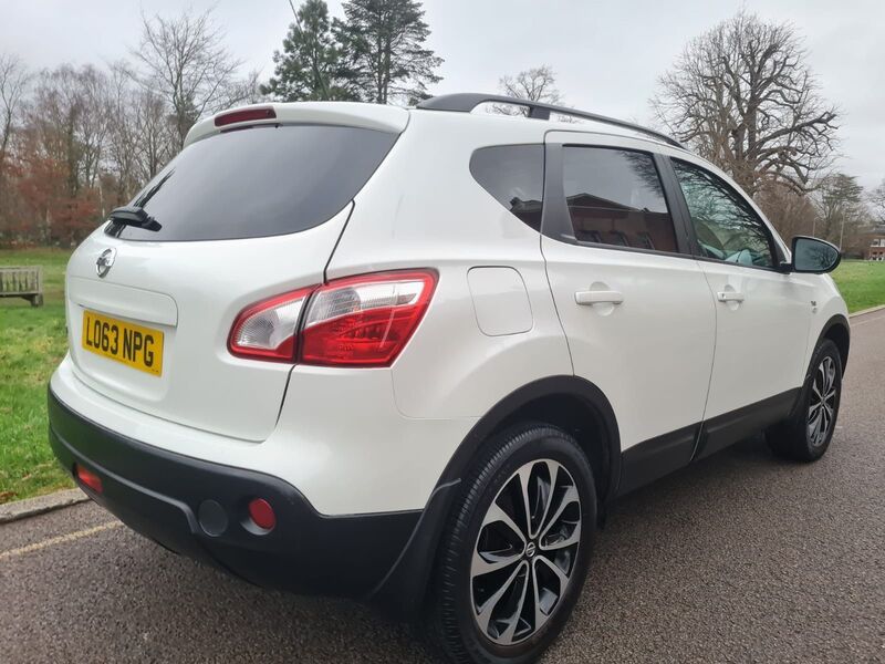 View NISSAN QASHQAI 1.6 360 2WD Euro 5 5dr