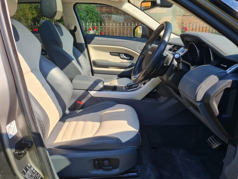 LAND ROVER RANGE ROVER EVOQUE