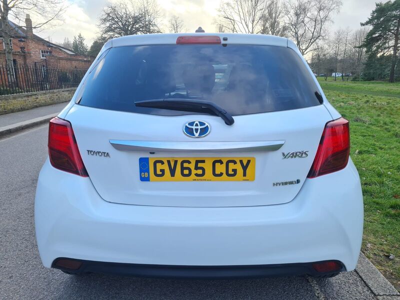 TOYOTA YARIS