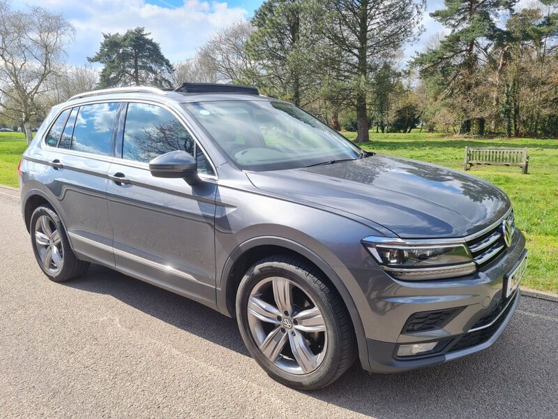 View VOLKSWAGEN TIGUAN 2.0 TDI SEL DSG 4Motion Euro 6 (s/s) 5dr