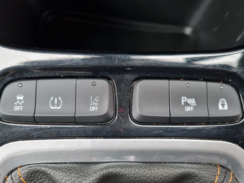 VAUXHALL CROSSLAND X