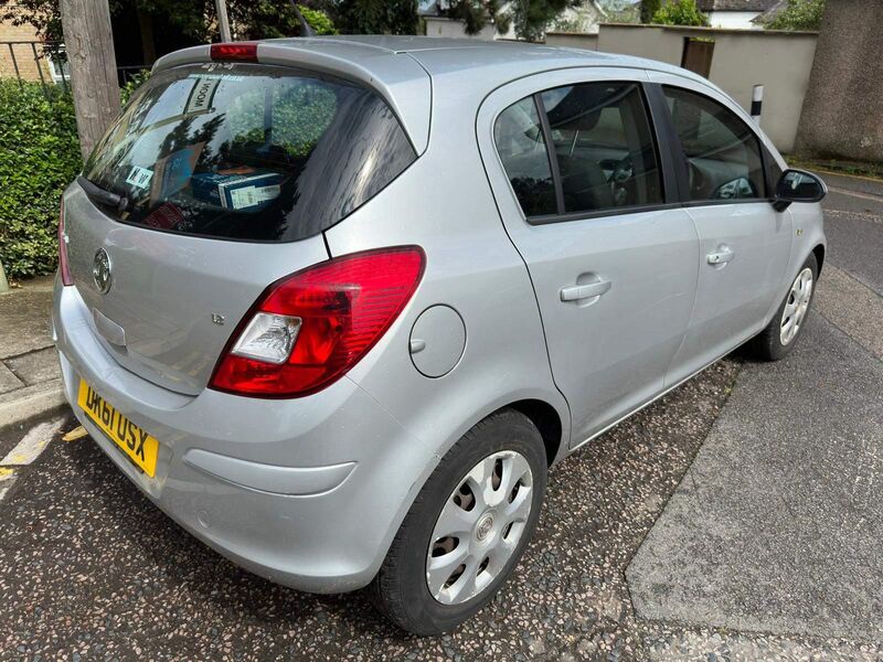 View VAUXHALL CORSA 1.2i 16v Exclusiv 5dr