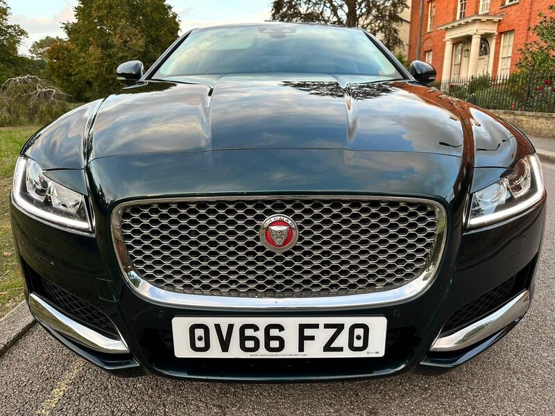 JAGUAR XF