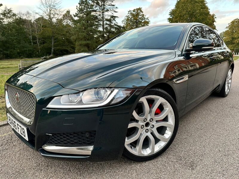 View JAGUAR XF 2.0d Portfolio Auto Euro 6 (s/s) 4dr